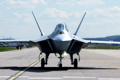 Bakan Güler'den Milli Muharip Uçak KAAN açıklaması