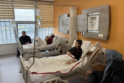 Midye sonrası fenalaşan 4 genç hastaneye kaldırıldı