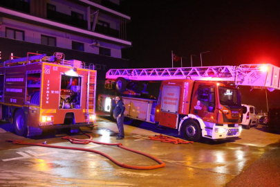 Hatay'da yangın çıkan binada 2 kişi hayatını kaybetti