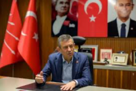 Eski CHP vekillerinden yönetime sert eleştiri