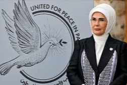 Emine Erdoğan DSÖ Avrupa Direktörü Kluge ile görüştü