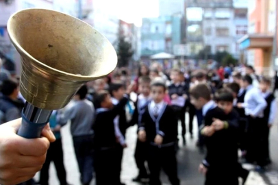 Ara tatil kaldırılacak mı? Bakan Tekin cevap verdi