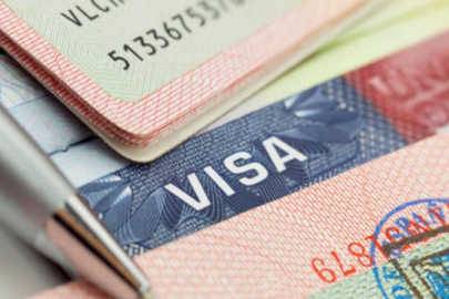 ABD, 19 ülkenin vatandaşlarının yeşil kart statüsünü yeniden inceleyecek