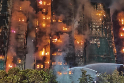 Hong Kong'da sitede çıkan yangında ölenlerin sayısı 94'e yükseldi