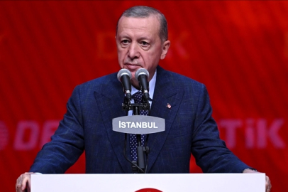 Cumhurbaşkanı Erdoğan'dan İngiltere'deki Türklere sürpriz! ''UID yeni direniş içerisinde''