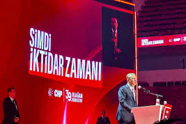 CHP’de kurultayın final gününde sandık mesaisi