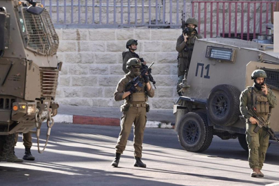 İşgalci İsrail ordusu Batı Şeria'nın kuzeyinde Filistinlileri evlerini boşaltmaya zorladı