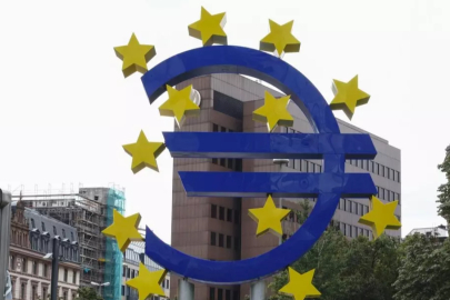 Avro Bölgesi'nde enflasyon yüzde 2,2 seviyesine çıktı