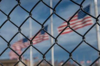 ABD, 19 ülke vatandaşlarının göçmenlik başvurularını durdurdu