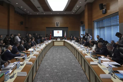 11. Yargı Paketi, TBMM Adalet Komisyonunda... Teklifin ilk 15 maddesi kabul edildi