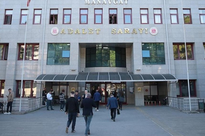 CHP'li belediyenin rüşvet davasında sanıkların yargılanması sürüyor