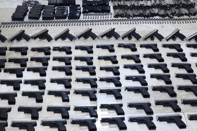 Polisin durdurduğu araçtan cephanelik çıktı