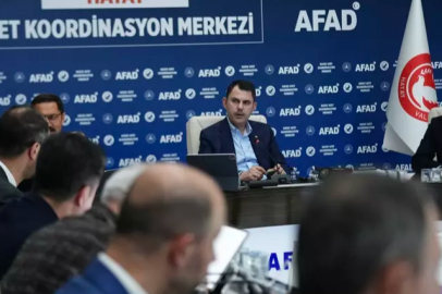 CHP'li Topal'dan Bakan Kurum'a övgü: 2 dakikada yok olan Hatay'ı 2 yılda inşa etmek zordu