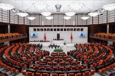 Tepki çeken maddeler Yargı Paketi'nden çıkarıldı