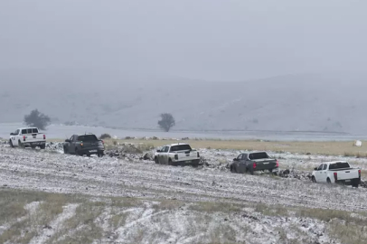 Ankara'da düşen jetin enkazı kaldırılıyor