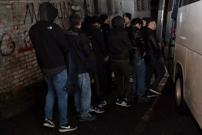 İstanbul'da ''şok evlerine'' şafak baskını