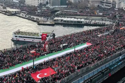 TÜGVA'dan 1 Ocak çağrısı: Galata Köprüsü, vicdan kürsüsüne dönüşüyor