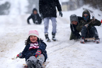Bilecik'te kar yağışı nedeniyle eğitime bugün ara verildi