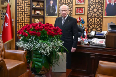 Cumhurbaşkanı Erdoğan'dan Bahçeli'ye yeni yaş ve yeni yıl tebriği