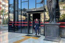 Alanya’da polislerin üzerine motosiklet süren iki kişi tutuklandı