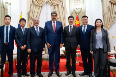 Operasyondan saatler önce dikkat çeken temas: Maduro en son o heyetle görüşmüş