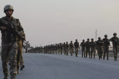 YPG tarafına geçmek isterken yakalandılar! Suriye Ordusundan kritik operasyon