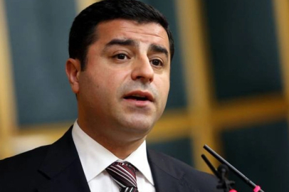 Selahattin Demirtaş'a ''Cumhurbaşkanına hakaret'' suçundan hapis cezası verildi