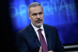 Bakan Fidan Malezya Başbakanı Enver İbrahim ile görüştü