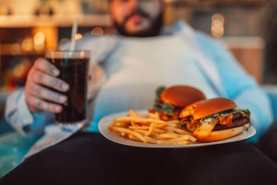 İngiltere'de abur cubur ürünlerine reklam yasağı