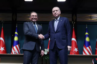 Malezya Başbakanı Enver İbrahim: Erdoğan İslam dünyasının cesur lideri