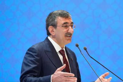 Yılmaz'dan ihracat vurgusu: Başkasından alamadığımızı şimdi dünyaya satıyoruz