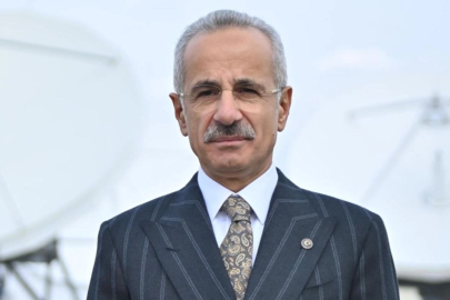 Bakan Uraloğlu, Esenboğa açıklaması sırasında rahatsızlandı