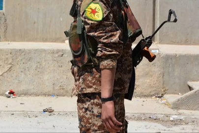 Terör örgütü YPG'de çözülme! Silahlarını bıraktılar