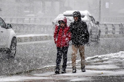 Ankara'da kar yağışı etkili oldu