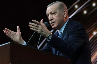 Cumhurbaşkanı Erdoğan'dan 81 ile ''Yaşayan Miras Okulu'' müjdesi: Birileri gibi tribünlere oynamıyoruz