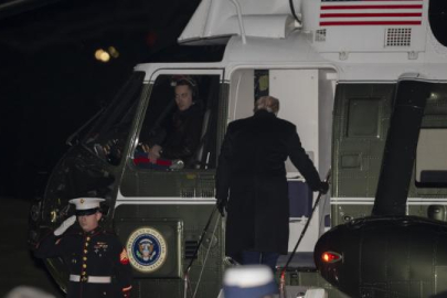 Trump'ın uçağında havadayken arıza tespit edildi