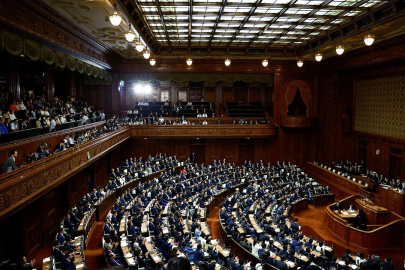 Japonya'da meclis erken genel seçim için feshedildi