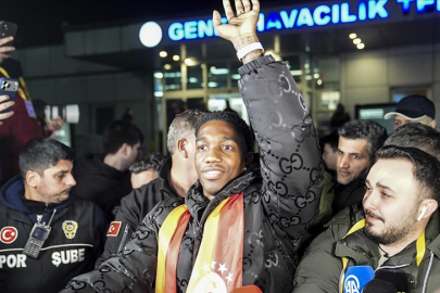 Galatasaray resmen açıkladı! Yeni transfer Asprilla İstanbul'da