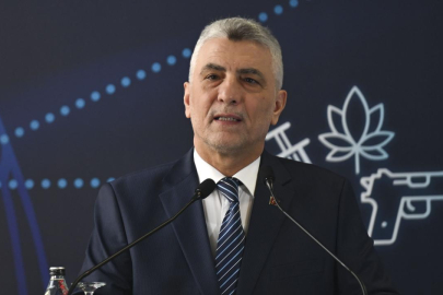 Bakan Bolat: Gümrüklerden 187 milyon yolcu geçti