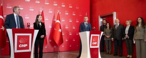 DEM'le görüşen Özgür Özel'den Suriye hezeyanı! YPG'yi değil Şara'yı hedef aldı