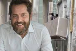 Tutuklu bulunan Erden Timur’un sahibi olduğu NEF’in binasına silahlı saldırı