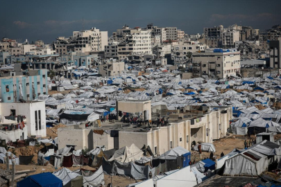 Gazze Şeridi’nde yerel radyolar, enkaz altından yeniden yayınlarına başladı