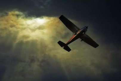 Kolombiya'da uçak düştü: Kurtulan olmadı