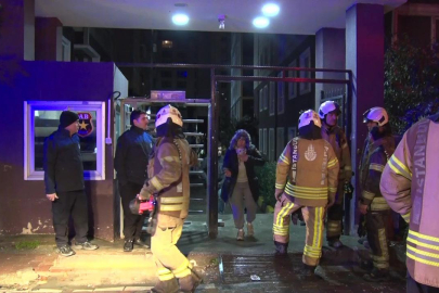İstanbul'da 14 katlı binada yangın paniği