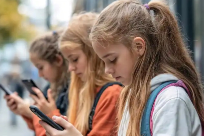 Komşuda 15 yaş altına sosyal medya yasağı: Hazırlıklarda sona gelindi