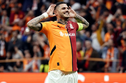 Mauro Icardi rekor kırarak Galatasaray tarihine geçti