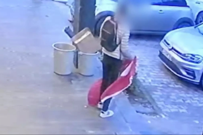 Türk bayrağına saygısızlık cezasız kalmaz! Hadsiz gözaltına alındı