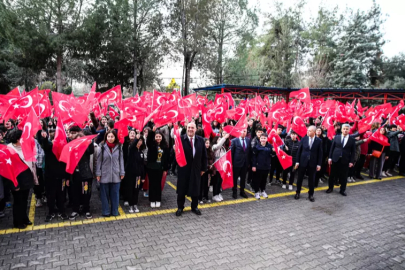 Bakan Tekin'den muhalefete ''bayrak'' tepkisi... ''Çıkıp da 'güzel etkinlik' demediler''