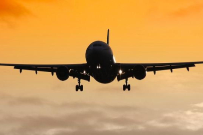 Küba'da petrol sorunu nedeniyle uluslararası hava yollarına yakıt tedariki askıya alındı