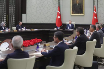 Kabinede iki isim değişti